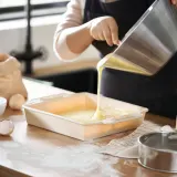 IKEA BAKTIDER (ИКЕА БАКТИДЕР) — Форма для выпечки, светло-бежевая 25x25 см — фото 3