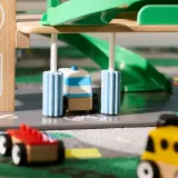 IKEA LILLABO (ИКЕА ЛИЛЛАБО) — Гараж с машинкой и вертолётом, разноцветный — фото 5