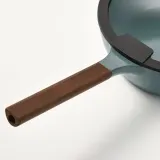 IKEA KLIPPFISK (ИКЕА КЛИППФИСК) — Сотейник с крышкой, антипригарное покрытие стекло/дерево серо-бирюзовый 24 см — фото 5