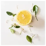IKEA LOTSFÅGEL (ИКЕА ЛОТСФОГЕЛ) — Ароматическая свеча в стекле, цитрусовые цветы, светло-жёлтый, 40 ч — фото 4