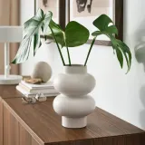 IKEA PÄRLHÄGG (ИКЕА ПЭРЛХЭГГ) — Ваза — бежевая, 22 см — фото 2