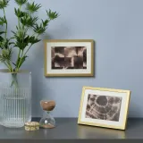 IKEA LOMVIKEN (ИКЕА ЛОМВИКЕН) — Рамка, золотистый цвет 13x18 см — фото 2