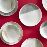 IKEA KRUSTISTEL (ИКЕА КРУСТИСТЕЛ) — Тарелка глубокая, с узором/светло-бежевая 19 см — фото 3