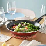 IKEA HEAT (ИКЕА ХЕАТ) — Подставка под горячее, пробка/ярко-красный 19 см — фото 3