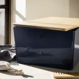 IKEA KUGGIS (ИКЕА КУГГИС) — Контейнер с крышкой, чёрно-синий/бамбук 26x35x15 см — фото 2
