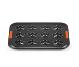 Le Creuset - Форма для капкейков 12 звездочек. / артикул 46014000010000 / GTIN 630870265782 — фото 1