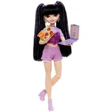 Barbie Dream Besties - модная кукла Рене + 8 аксессуаров HYC24 / артикул HYC20 HYC24 / GTIN 194735243303 — фото 2