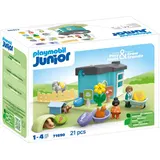 Playmobil Junior 71690 Отель для животных с кормушкой 21 деталь — фото 1