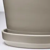 IKEA KLOTLÖNN (ИКЕА КЛОТЛОНН) — Цветочный горшок с основанием, закрытый/открытый/серо-бежевый, 15 см — фото 5