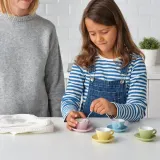 IKEA DUKTIG (ИКЕА ДУКТИГ) — Игрушечный сервиз 8 чашек/тарелок, разные цвета — фото 2