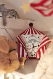 IKEA BUSENKEL (ИКЕА БУСЕНКЕЛ) — Подушка, форма циркового шатра, красный/белый, 48x37 см — фото 5