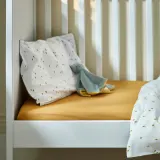 IKEA GULDVÄVARE (ИКЕА ГУЛДВЭВАРЕ) — Детская простыня, темно-желтая/синяя, 60x120 см — фото 4