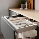 IKEA UPPDATERA (ИКЕА УППДАТЕРА) — Лоток для столовых приборов/контейнер, белый, 32x50 см — фото 2