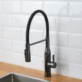 IKEA TOLLSJÖN (ИКЕА ТОЛЛСЙÖН) - Смеситель для кухни с распылителем, черный полированный металл — фото 3