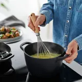 IKEA VARDAGEN (ИКЕА ВАРДАГЕН) — Закругленный венчик, нержавеющая сталь/бук, 30 см — фото 3