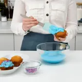 IKEA BAKGLAD (ИКЕА БАКГЛАД) — Резиновая лопатка, бежевый/синий, 26 см — фото 3