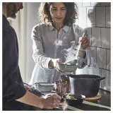 IKEA VARDAGEN (ИКЕА ВАРДАГЕН) — Кастрюля с крышкой, эмалированный чугун Матовый/черный, 3 л — фото 6