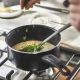 IKEA HEMLAGAD (ИКЕА ХЕМЛАГАД) — Кастрюля с крышкой, антипригарное покрытие черного цвета, 2 л — фото 2