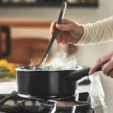 IKEA HEMLAGAD (ИКЕА ХЕМЛАГАД) — Кастрюля с крышкой, антипригарное покрытие черного цвета, 2 л — фото 3