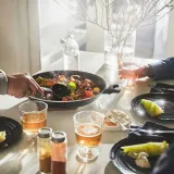 IKEA HEMLAGAD (ИКЕА ХЕМЛАГАД) — Сковорода, антипригарное покрытие, черная, 32 см — фото 7