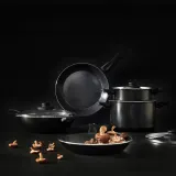 IKEA HEMLAGAD (ИКЕА ХЕМЛАГАД) — Кастрюля с крышкой, антипригарное покрытие, черный, 3 л — фото 8