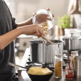 IKEA HEMKOMST (ИКЕА ХЕМКОМСТ) — Кастрюля с крышкой, нержавеющая сталь/стекло, 5 л — фото 3