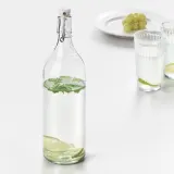 IKEA KORKEN (ИКЕА КОРКЕН) — Бутылка с крышкой, прозрачное стекло, 1 л — фото 2