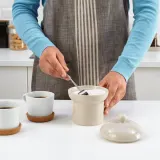 IKEA SPINNARHAJ (ИКЕА СПИННАРХАЙ) — Контейнер с крышкой, крем, 13 см — фото 3