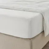 IKEA ULLVIDE (ИКЕА УЛЛВИДЕ) — Простыня на резинке, белая, 120x200 см — фото 2