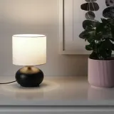 IKEA TVÄRFOT (ИКЕА ТВЭРФОТ) — Настольная лампа, черный/белый — фото 2