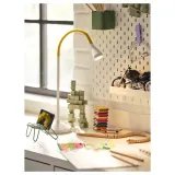IKEA NÄVLINGE (ИКЕА НЭВЛИНГЕ) — Светодиодная настольная лампа, желтый/белый — фото 6
