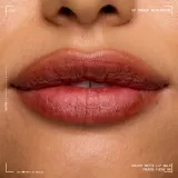 NYX Professional Makeup Smushy Matte Lip Balm - Бальзам для губ с матовым покрытием, 8 мл, оттенок Smudge Fudge — фото 7