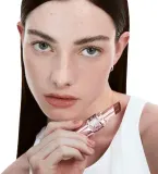 Yves Saint Laurent Loveshine Candy Glow - Тонирующий бальзам для губ, 3.1 г, оттенок 6B Brown Nude — фото 6