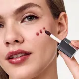 Clinique Pop Lip and Cheek Oil - Многофункциональное масло для губ и щек, 7 мл, оттенок Black Honey — фото 3
