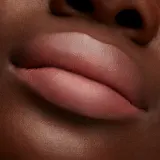 MAC Cosmetics Lustreglass Sheer-Shine Lipstick - Блестящая помада, 3 г, оттенок Hug Me — фото 3