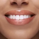 Clarins Lip Perfector Shimmer - Блеск для губ с увлажняющим действием, 12 мл, оттенок 02 Apricot Shimmer — фото 4