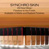 Shiseido Synchro Skin Radiant Lifting Foundation Advanced - Розовое основание с лифтинг-эффектом SPF 30, 30 мл, оттенок 110 Alabaster — фото 4
