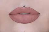 Jeffree Star Cosmetics Velour Liquid Lipstick - Помада в жидкой форме, 5.6 мл, оттенок Christmas Cookie — фото 2