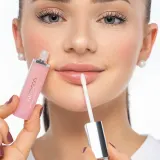 ARTDECO Glossy Lip Volumizer - Блеск для губ: блеск для объема губ, 6 мл, оттенок Cool Nude — фото 2