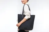 Сумка-шоппер Notino Elite Collection Shopper Bag матовая чёрная, водонепроницаемая, на молнии, 43 × 37 × 9 см размер XL — фото 4