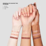 Bobbi Brown Essential Eye Shadow Trios - Палетка теней для век: paleta cieni do powiek nadający doskonały wygląd, 4.4 г, оттенок Sunrise — фото 4