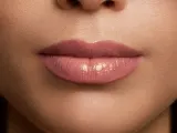L’Oreal Paris Glow Paradise - Помада для губ с бальзамом, 25 г, оттенок 642 #MLBB — фото 3