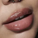 MAC Cosmetics Lipglass Air - Увлажняющий блеск для губ, 5 мл, оттенок Casual — фото 8