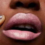 MAC Cosmetics Frost Lipstick - Помада для губ с блестящим перламутровым эффектом, 3 г, оттенок Fabby — фото 5