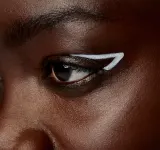 MAC Cosmetics Colour Excess Gel Pencil - Водостойкий гелевый карандаш для глаз, 0.35 г, оттенок Incorruptible — фото 3