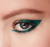 MAC Cosmetics Colour Excess Gel Pencil - Водостойкий гелевый карандаш для глаз, 0.35 г, оттенок Pool Shark — фото 4