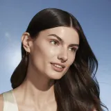 Estee Lauder Futurist SkinTint Serum Foundation With Botanical Oil Infusion SPF 20 - Тональная основа с SPF 20, 30 мл, оттенок 2C0 Cool Vanilla — фото 8