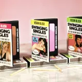 theBalm Swinging Singles Blush - Румяна в компакте, 5.5 г, оттенок Ima Hotpink — фото 7