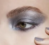 MAC Cosmetics Extra Dimension Eye Shadow - Интенсивная тушь для ресниц, 1.3 г, оттенок Evening Grey — фото 4