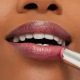 MAC Cosmetics Glow Play Lip Balm - Питательный увлажняющий бальзам для губ, оттенок Photogenic — фото 2
